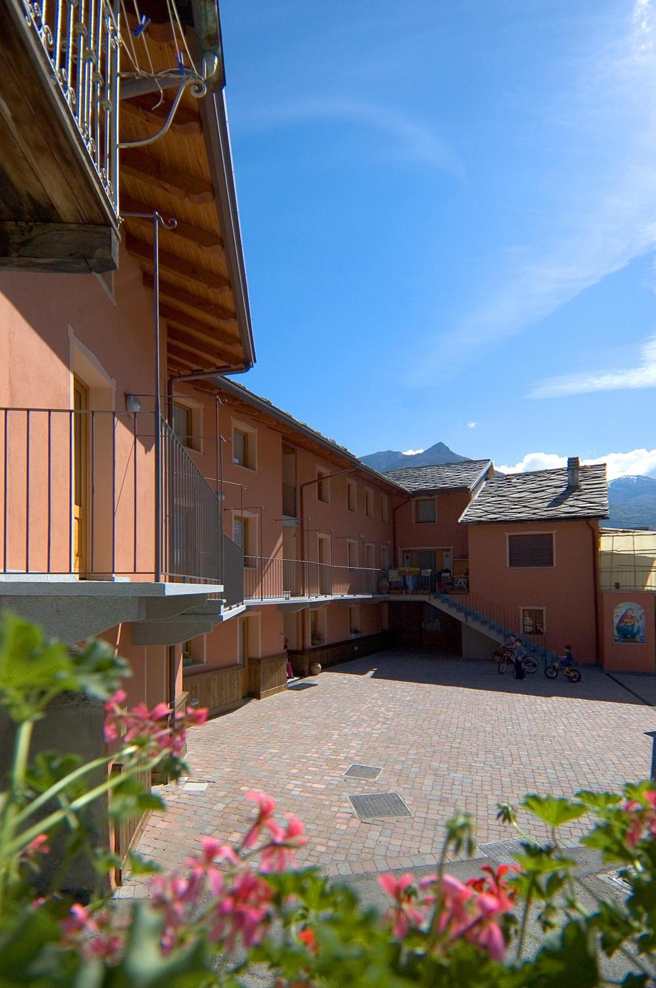 Lou Rose Villa Donnaz Екстериор снимка