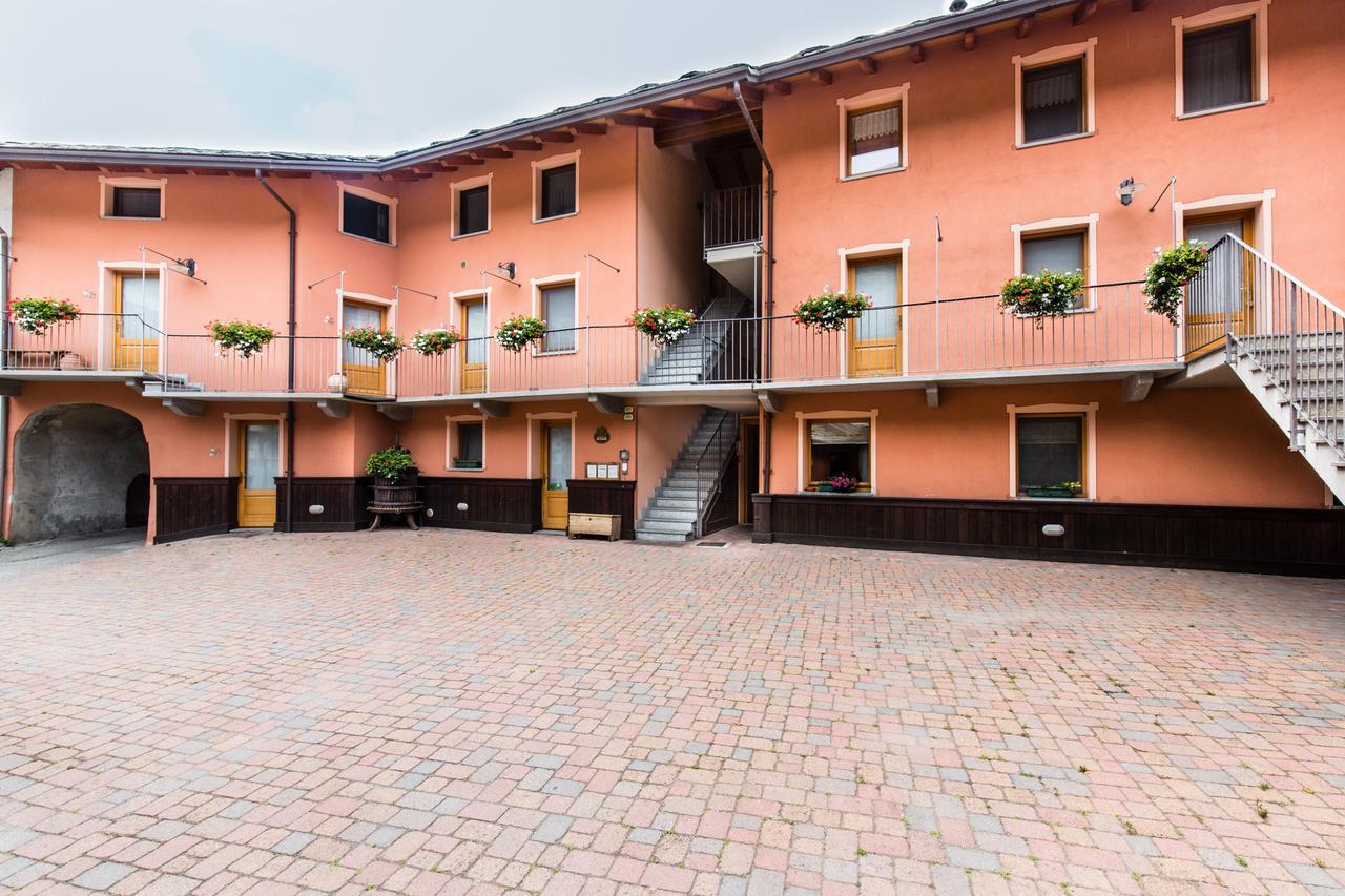 Lou Rose Villa Donnaz Екстериор снимка